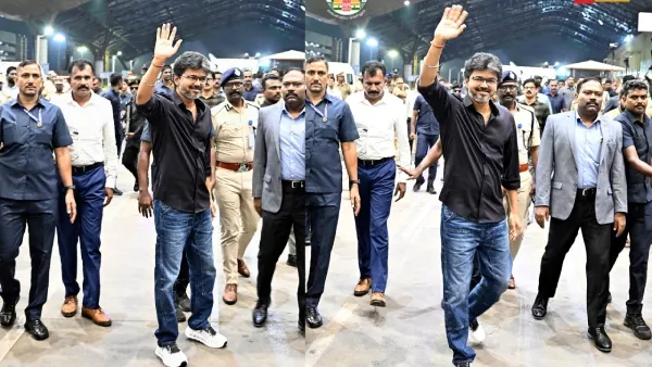 பிரிட்டனுக்கு பறந்த சிஎம் விஜய்! என்ன ப்ளான்? கூடவே சென்றது யார்? யார்? முழுமையான விபரம் இதோ!